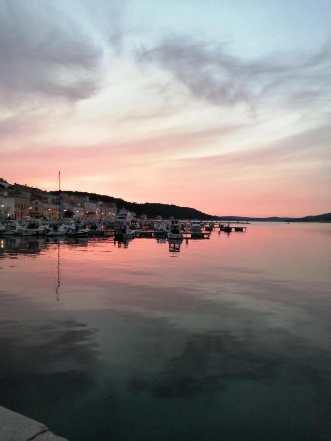 Apartment Rojal Mali Lošinj Eksteriør billede